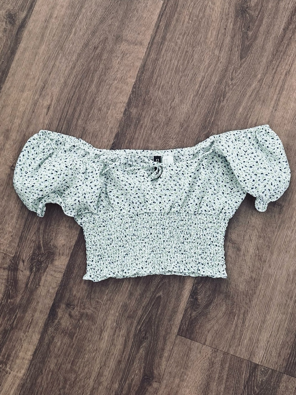 H&M Mint Floral Smocked Puff-Sleeve Crop Top